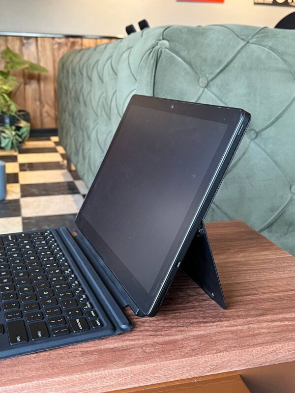 Dell Latitude 5290