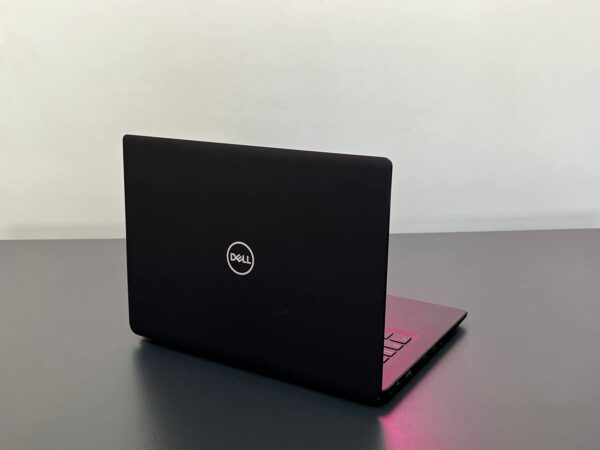 Dell Latitude 3300